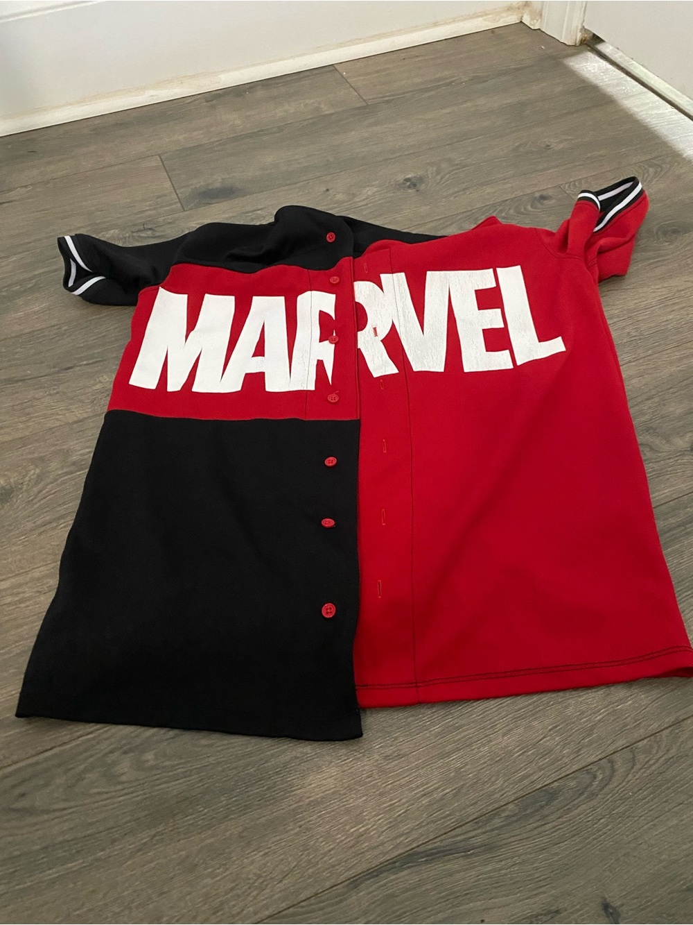 Marvel Two-Tone Button Baseball Shirt - Red & Black